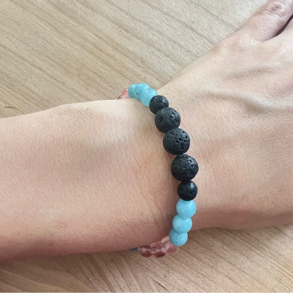 Blue and pink beaded bracelet essential oil diffuser